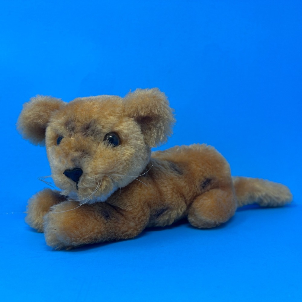 R Dakin Tiger Cub Stuffed Toy 7 Inch Brown Vintage 1977 Bean Bag Plush 32 2700